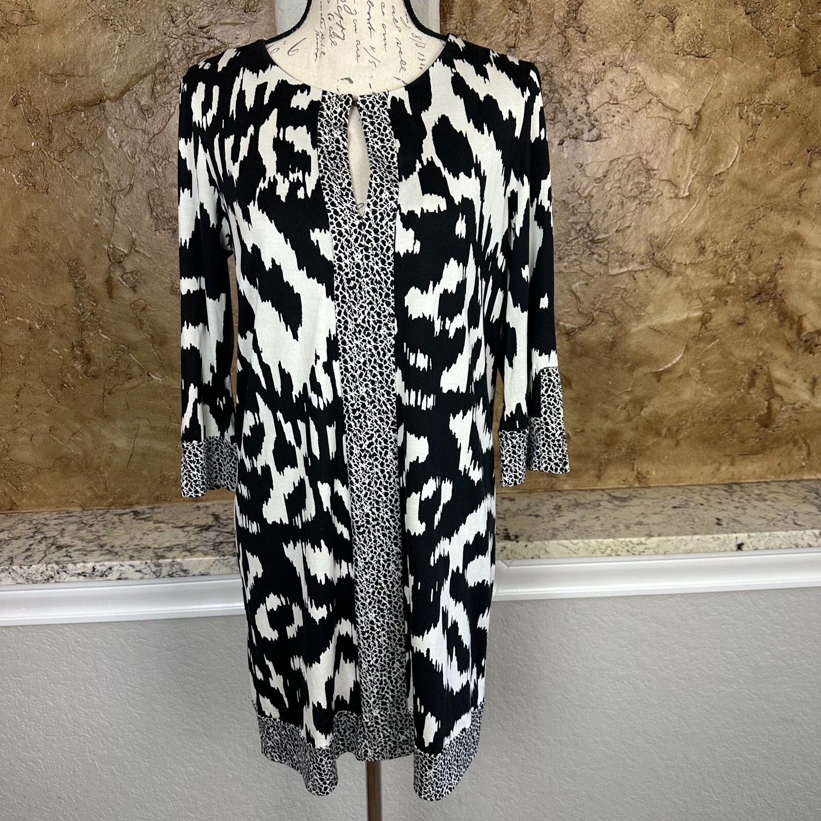 Diane Von Furstenberg Silk Dress Womens 10 Tallulah Animal Geometric Mini